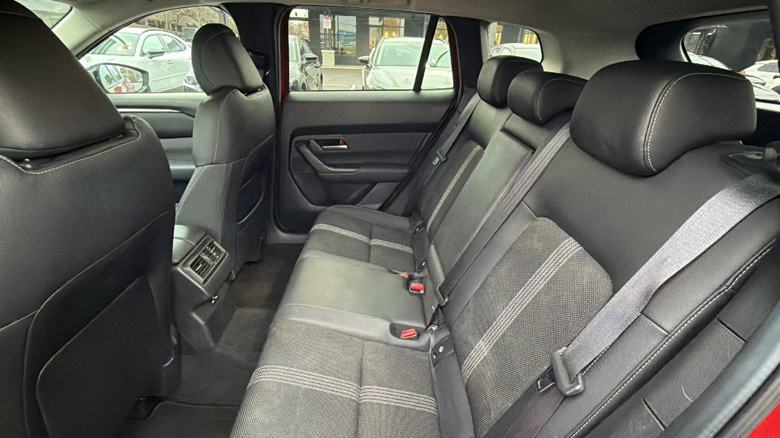 Used 2024 MAZDA CX-50 AWD 2.5 S w/ Select Package image 17