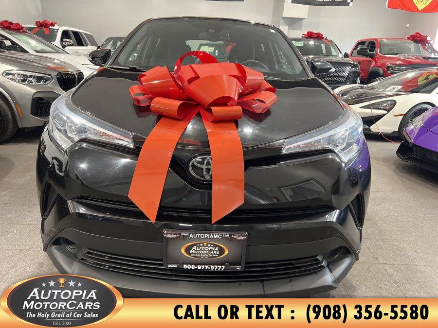 Used 2019 Toyota C-HR XLE FWD image 8