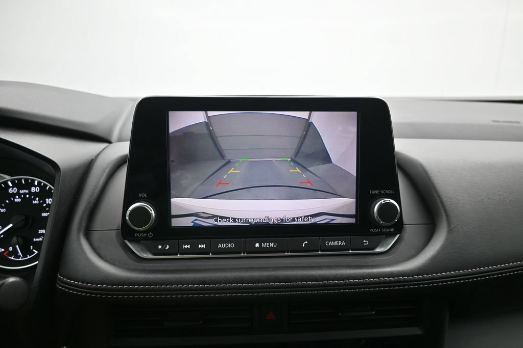 Used 2024 Nissan Rogue S FWD image 16