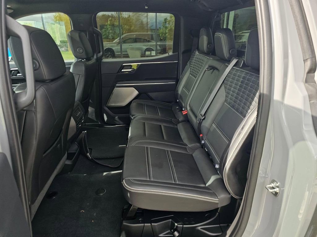 Used 2025 GMC Sierra EV Denali AWD/4WD image 17