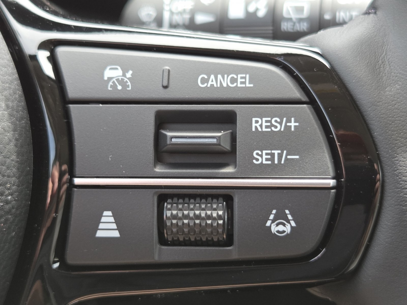 New 2026 Honda CR-V EX-L image 9