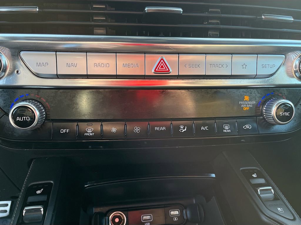 Used 2022 Kia Telluride SX w/ SX Prestige Package image 16