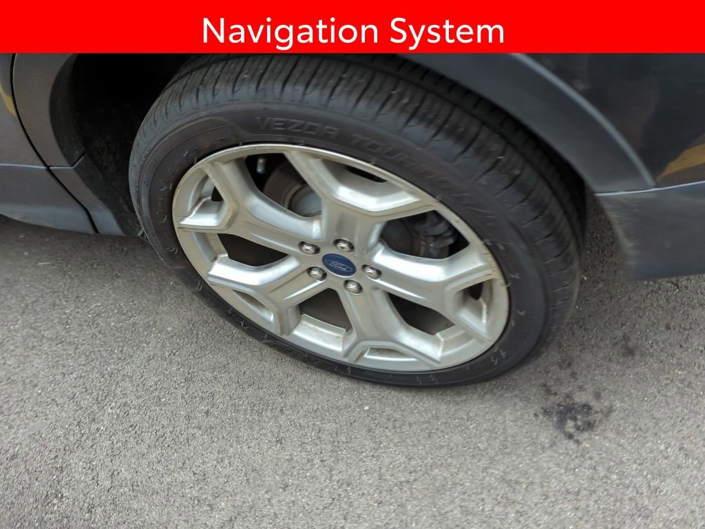 Used 2019 Ford Escape Titanium image 5