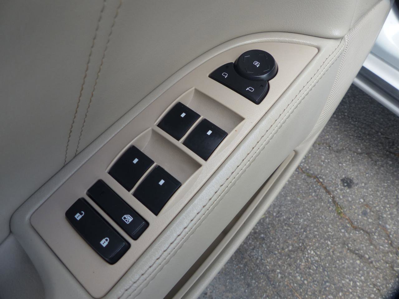 Used 2009 Buick Lucerne CXL FWD image 17