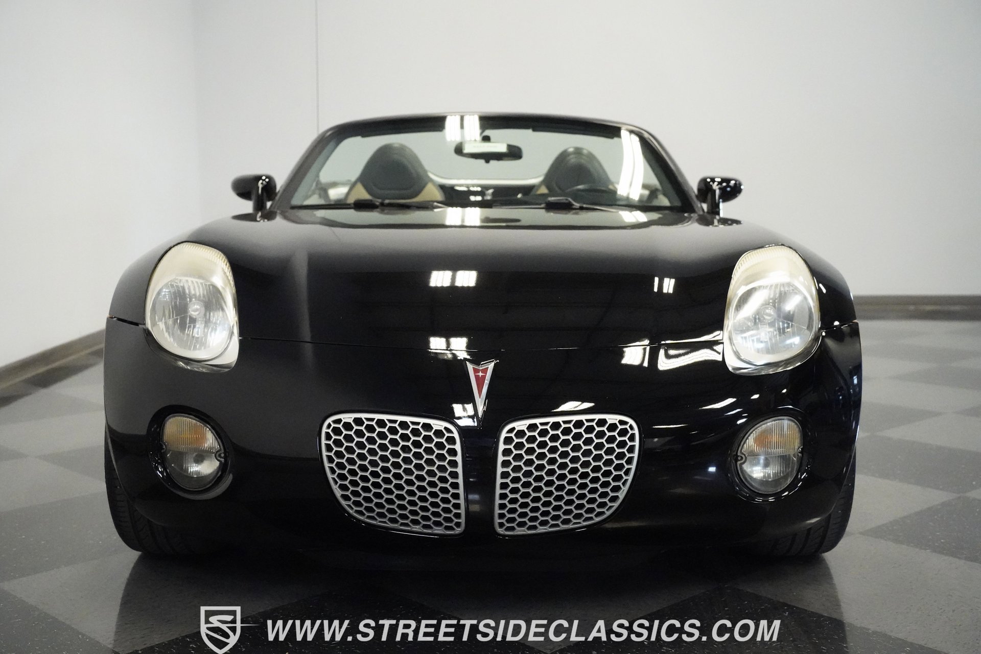 Used 2006 Pontiac Solstice Convertible w/ Premium Package image 17