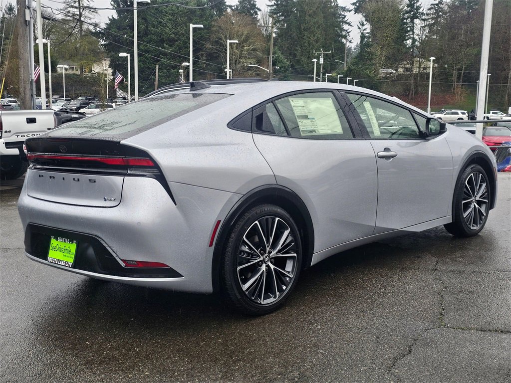 New 2026 Toyota Prius XLE image 7