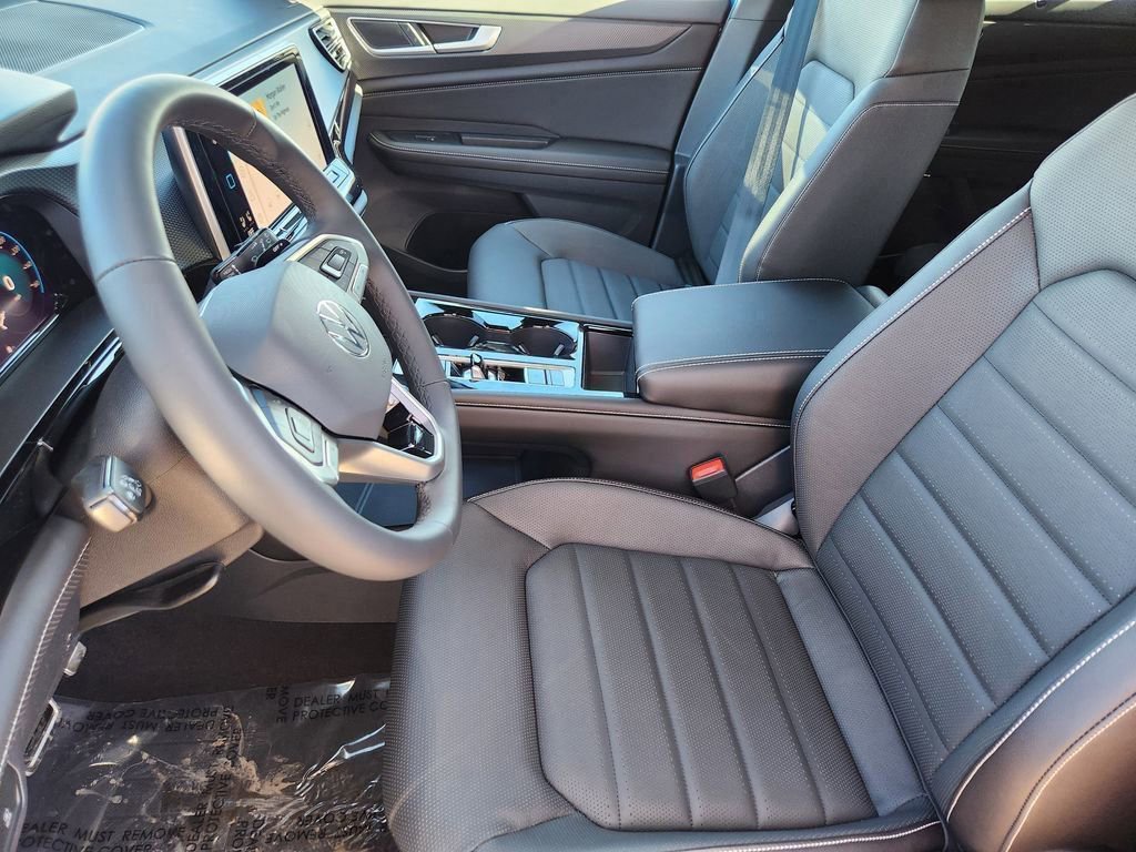 New 2026 Volkswagen Atlas Cross Sport SEL R-Line image 3