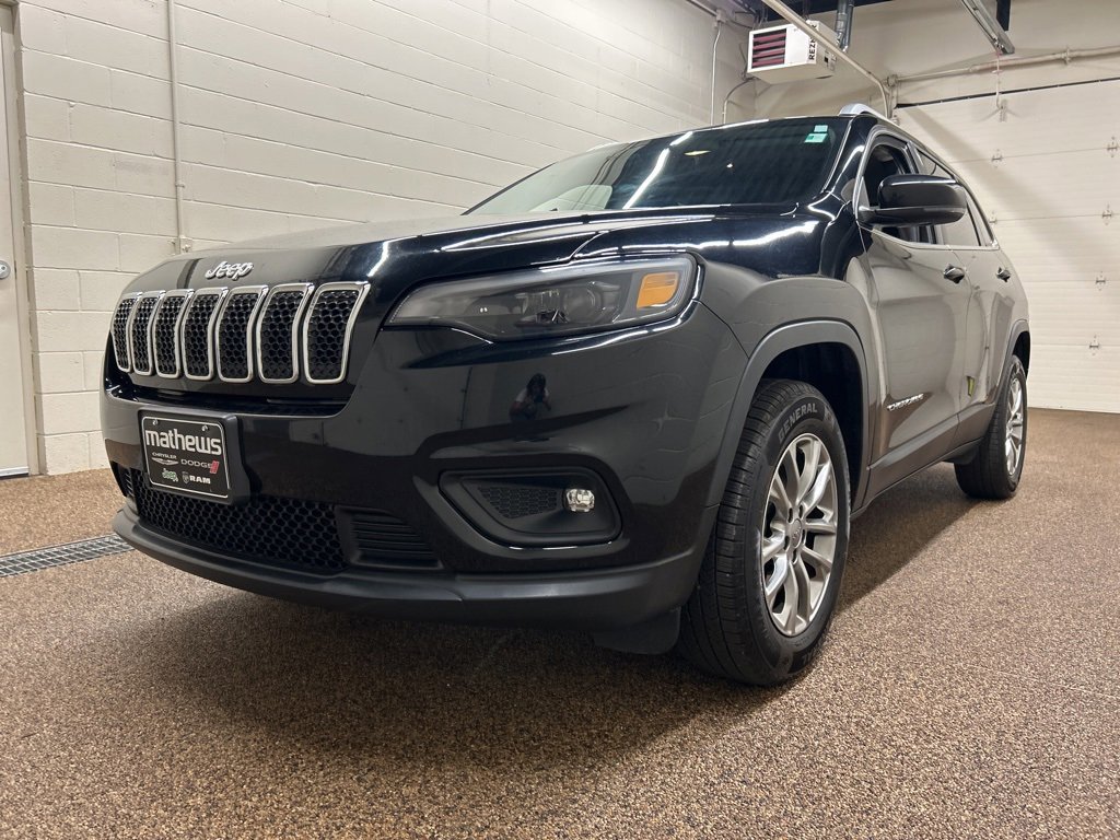 Used 2019 Jeep Cherokee Latitude Plus w/ Comfort/Convenience Group image 5
