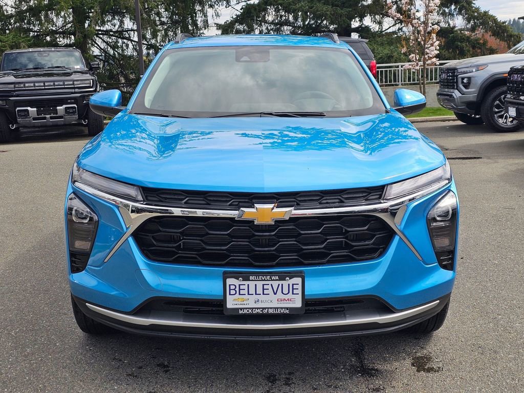 Used 2026 Chevrolet Trax LT w/ Driver Confidence Package FWD image 8