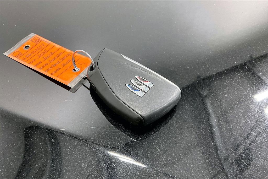 Used 2025 Buick Envision Sport Touring AWD/4WD image 13