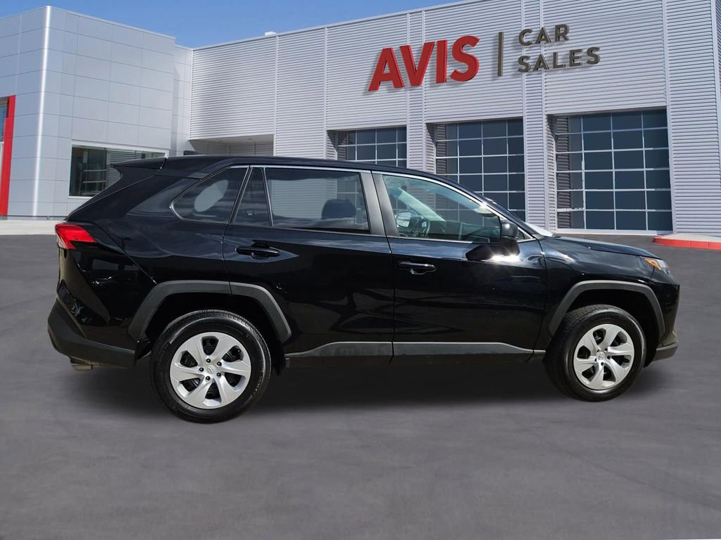 Used 2025 Toyota RAV4 LE image 7