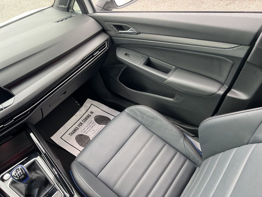 Used 2024 Volkswagen Golf R image 27