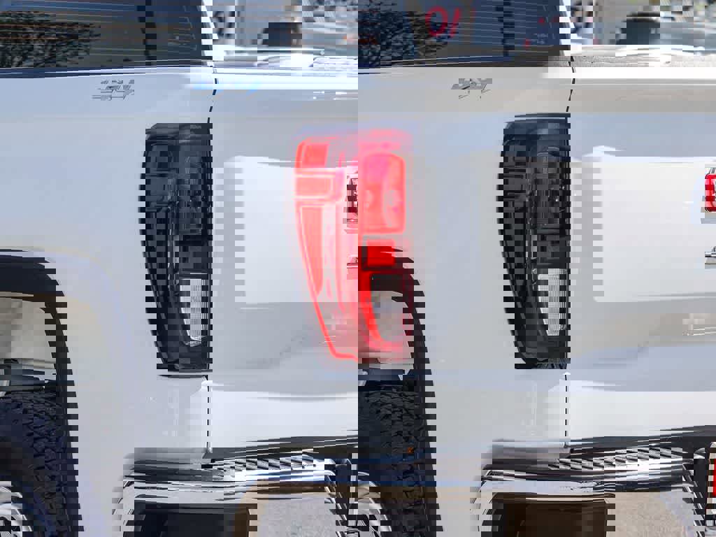 Used 2023 GMC Sierra 1500 Pro AWD/4WD image 7