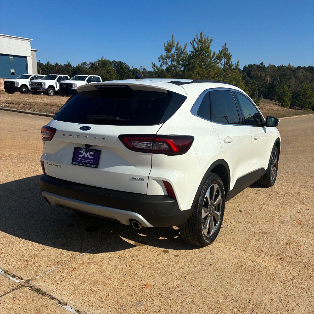 Used 2024 Ford Escape Platinum AWD/4WD image 5