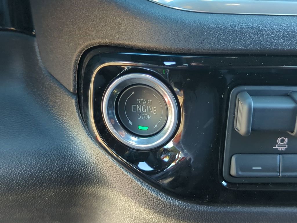 New 2026 GMC Sierra 1500 Elevation image 17