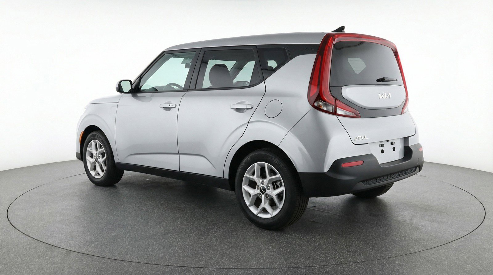Used 2025 Kia Soul LX w/ LX Technology Package FWD image 6