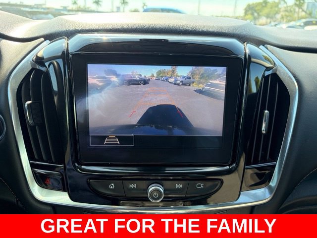 Used 2021 Chevrolet Traverse LT FWD image 25