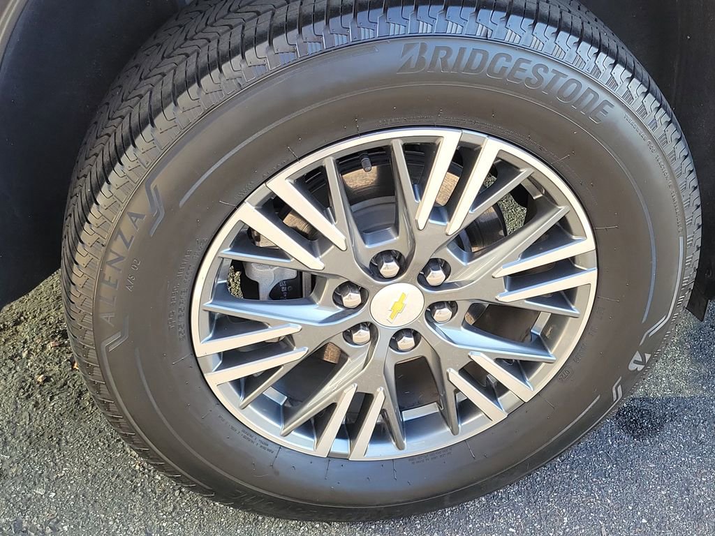Used 2024 Chevrolet Traverse LS w/ LPO, Floor Liner Package FWD image 22