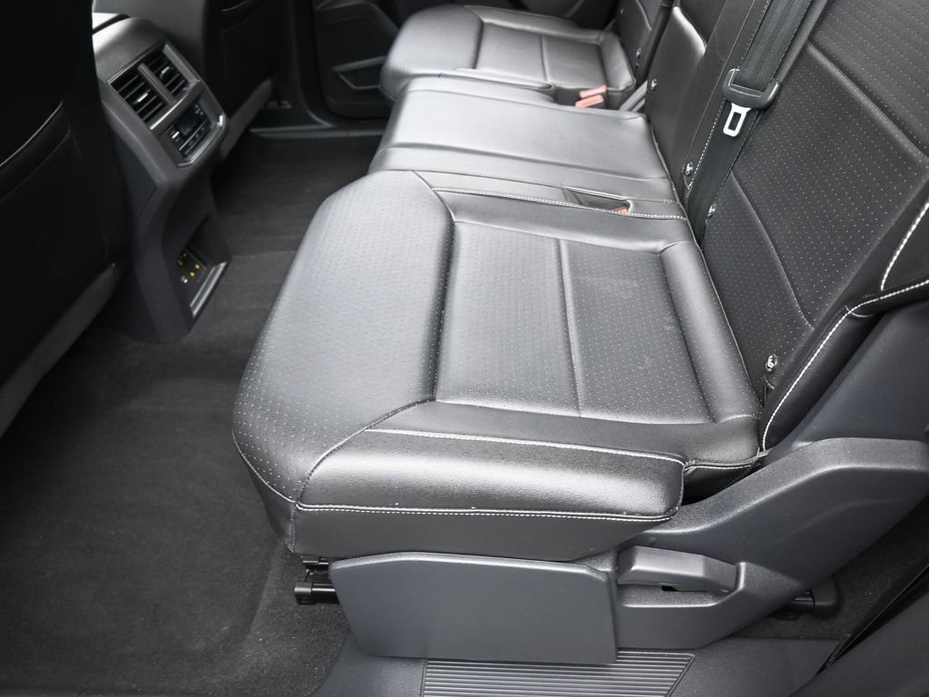 Used 2021 Volkswagen Atlas SE image 31