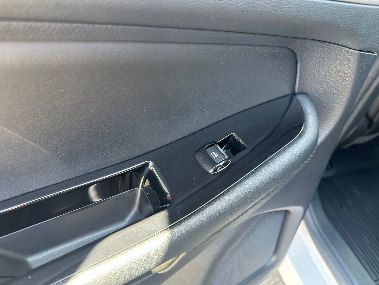 Used 2019 Ford Edge SEL w/ Equipment Group 201A AWD/4WD image 23