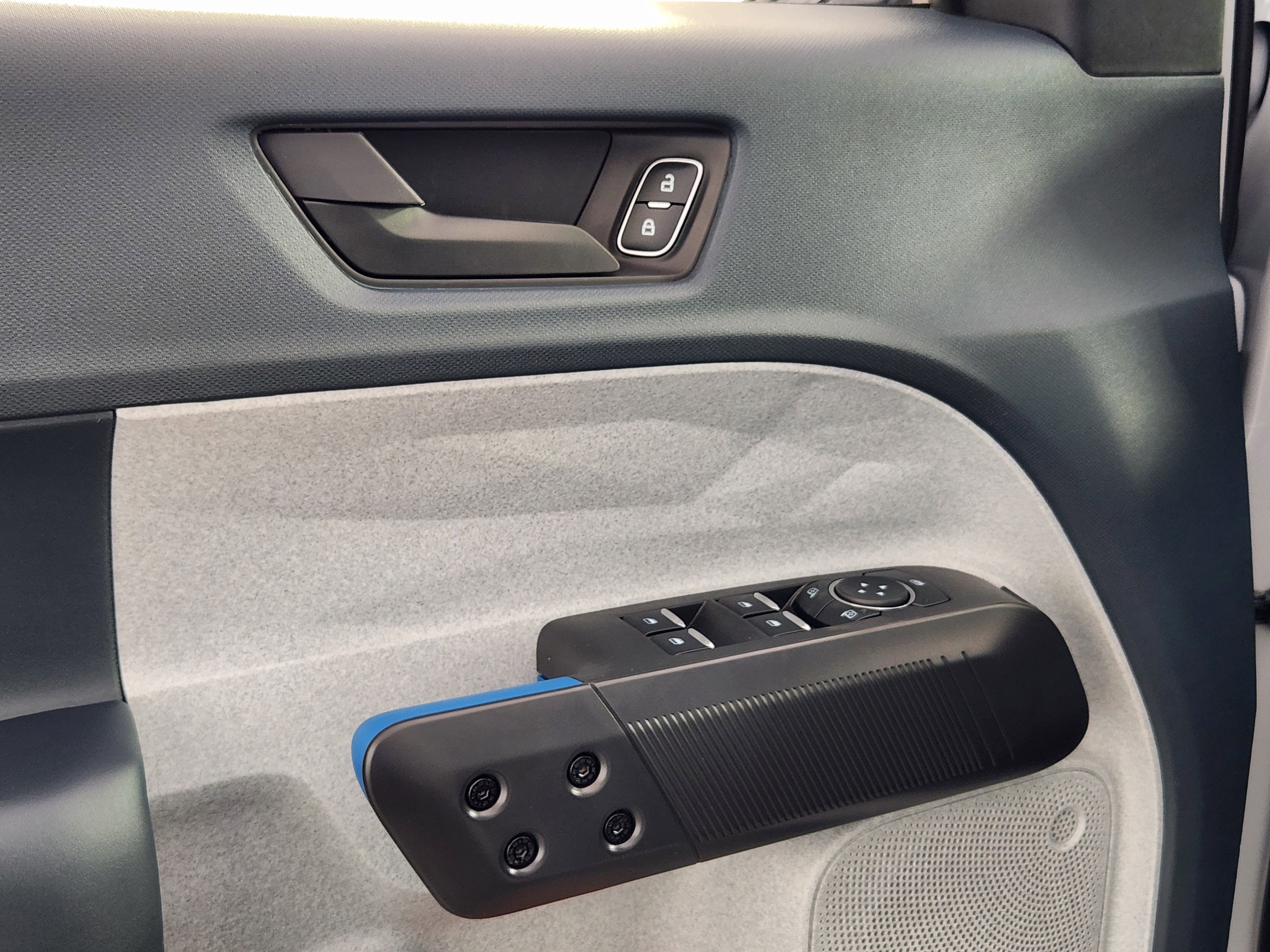 New 2025 Ford Maverick XLT image 13