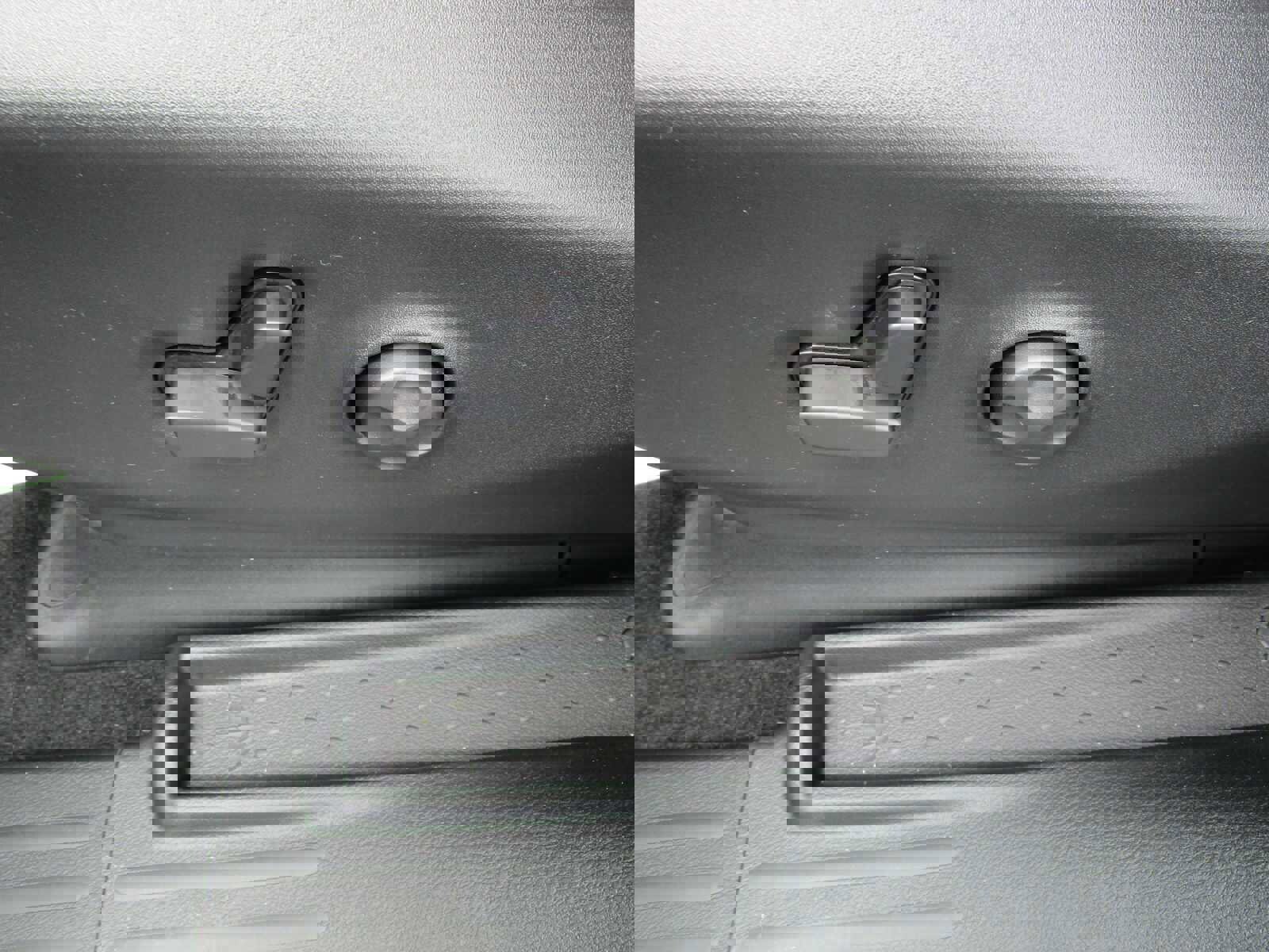 New 2026 Chrysler Pacifica Select FWD image 24