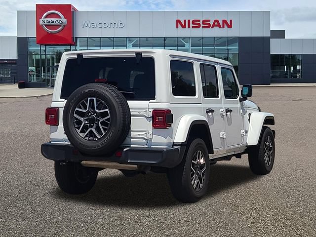 Used 2025 Jeep Wrangler Unlimited Sahara AWD/4WD image 7