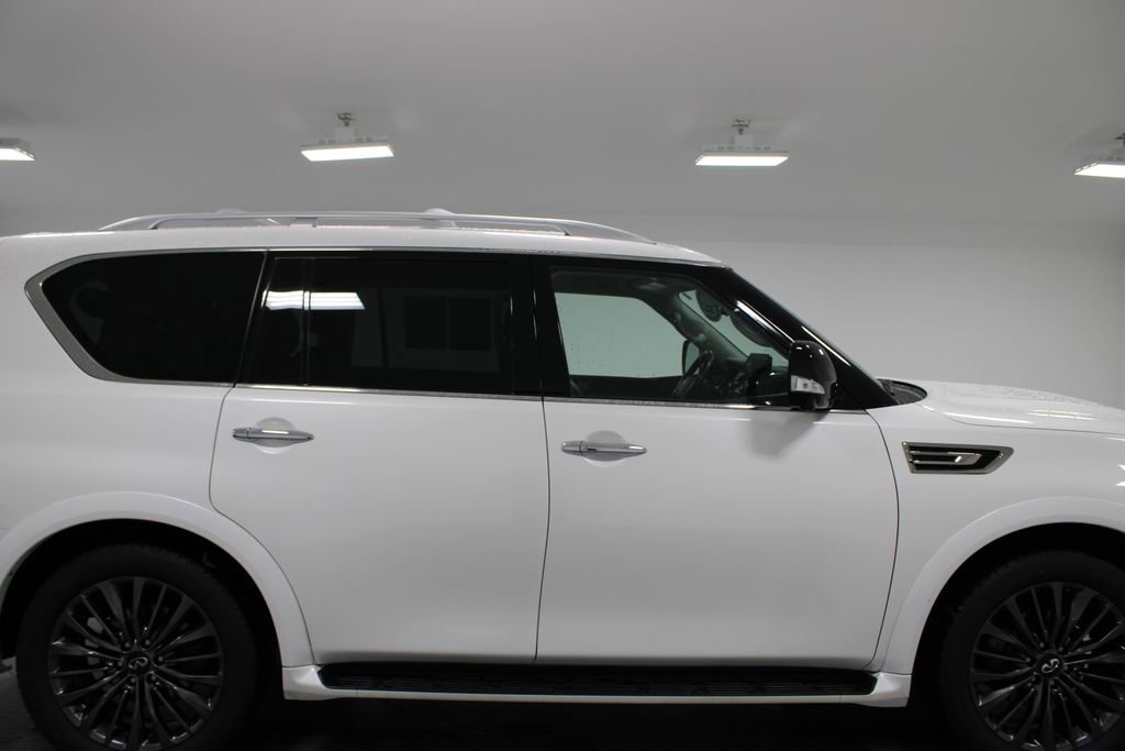 Used 2023 INFINITI QX80 Premium Select w/ Cargo Package image 10
