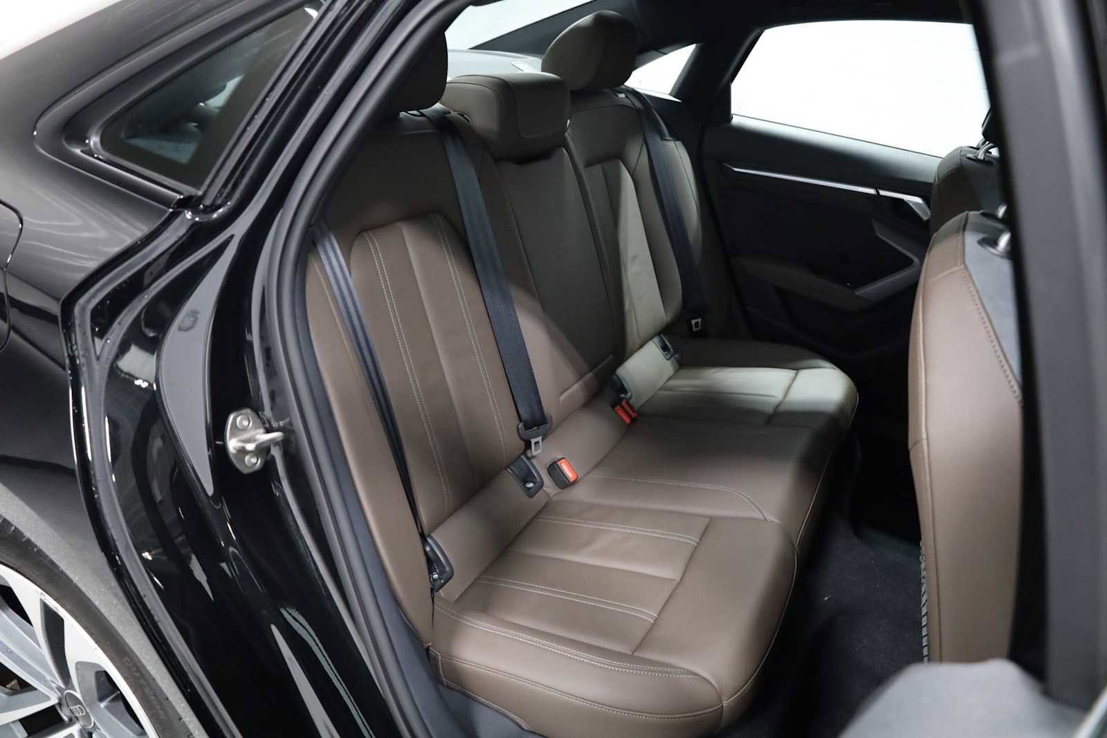 Used 2025 Audi A3 2.0T Premium w/ Black Optic Package image 34