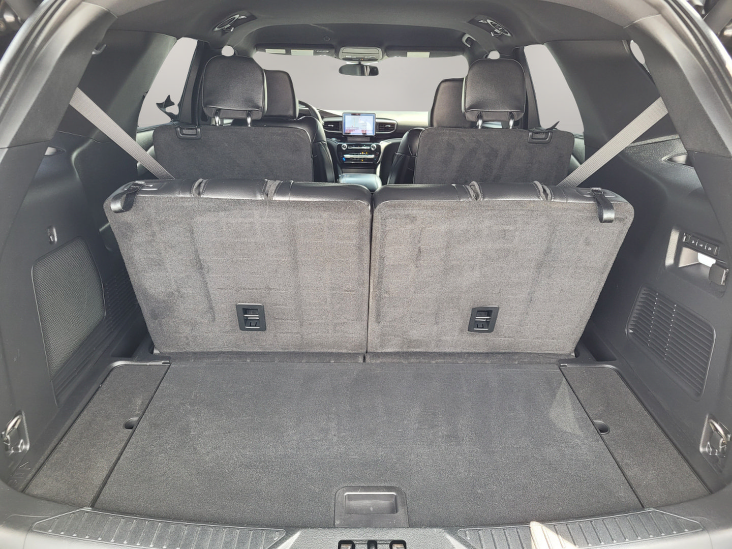 Used 2023 Ford Explorer ST w/ Equipment Group 401A AWD/4WD image 28