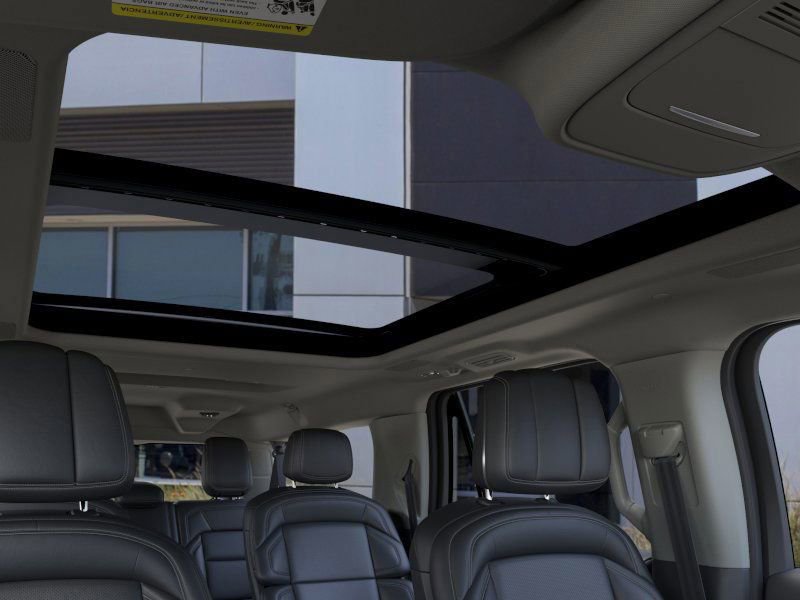 New 2025 Lincoln Navigator L Reserve image 22