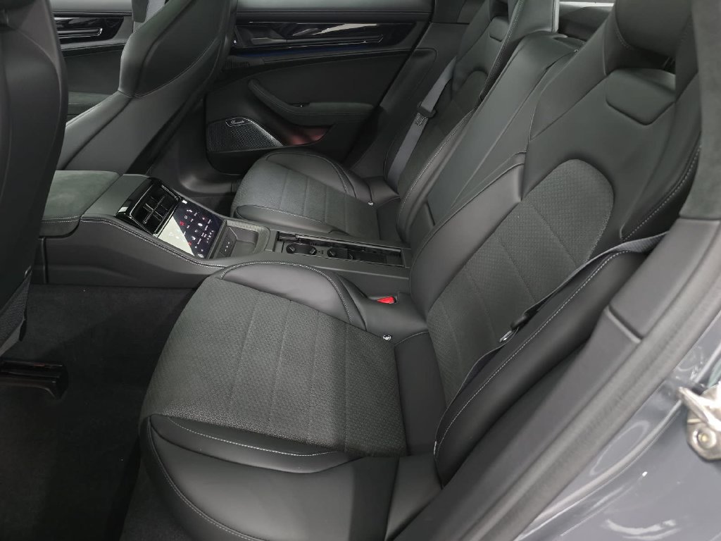 New 2026 Porsche Panamera GTS AWD/4WD image 27