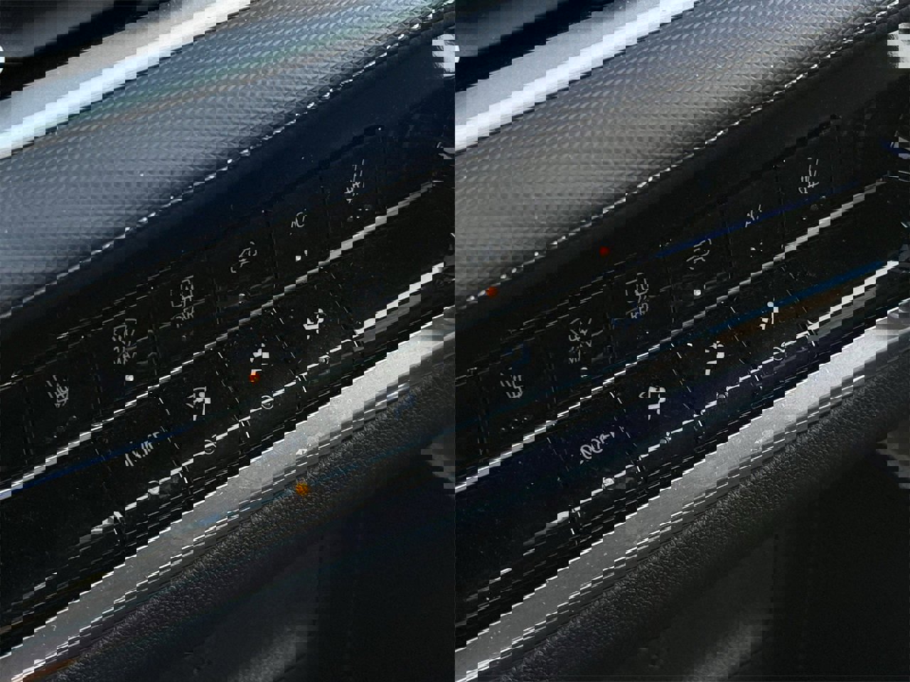 Used 2025 Chevrolet Equinox LT image 19