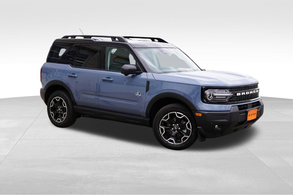 Used 2025 Ford Bronco Sport Outer Banks w/ Outer Banks Tech Package+ AWD/4WD image 2