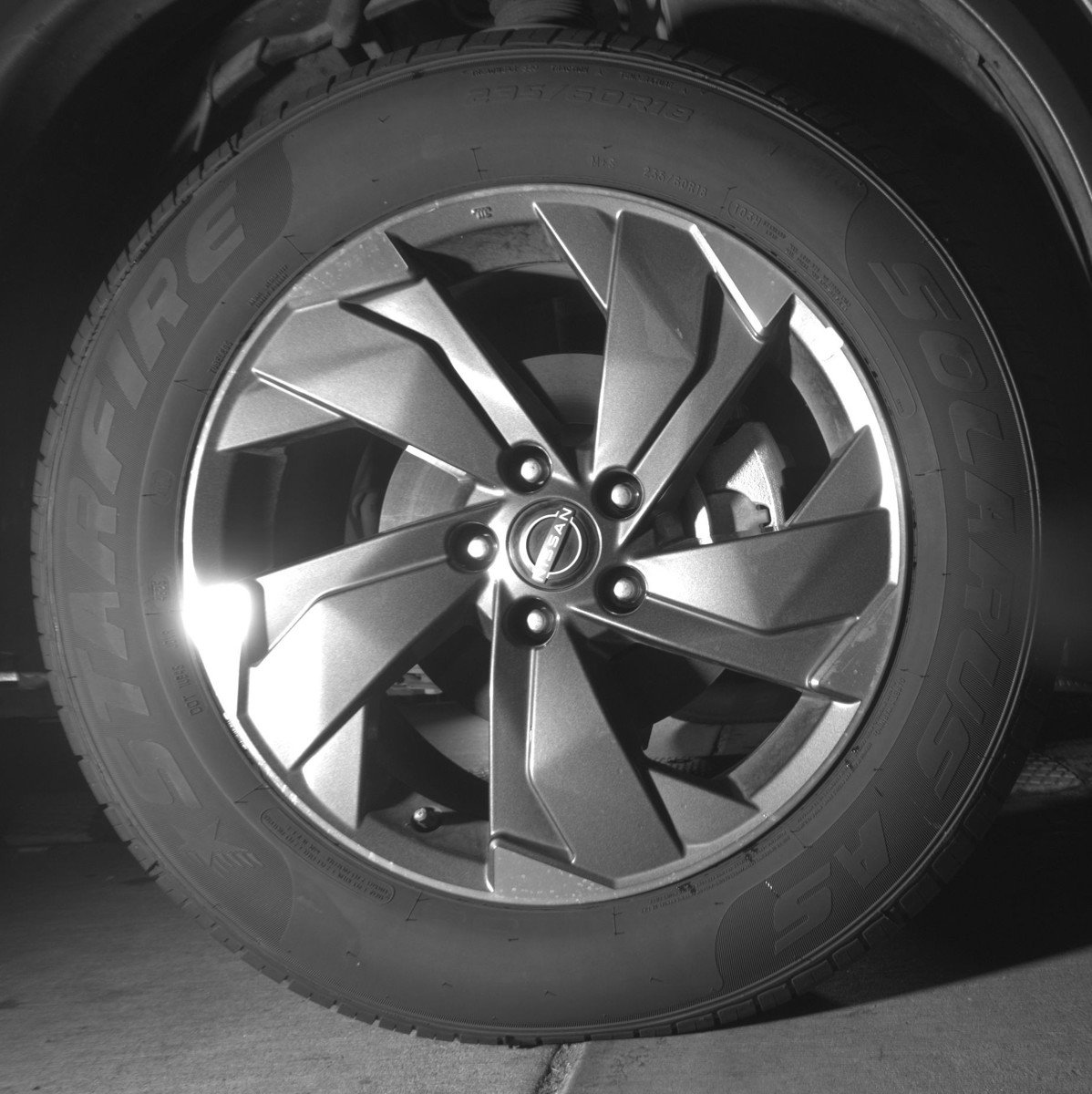 Used 2025 Nissan Rogue SV FWD image 13