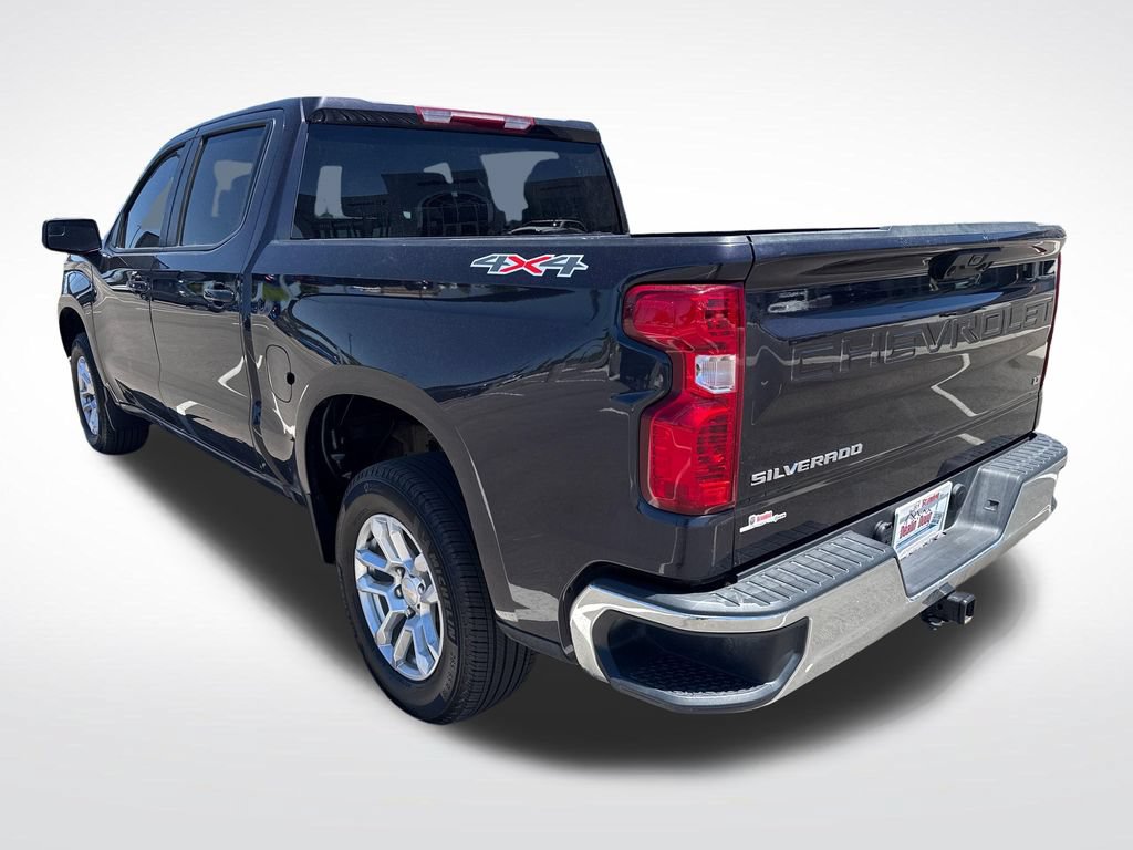 Used 2024 Chevrolet Silverado 1500 LT AWD/4WD image 3