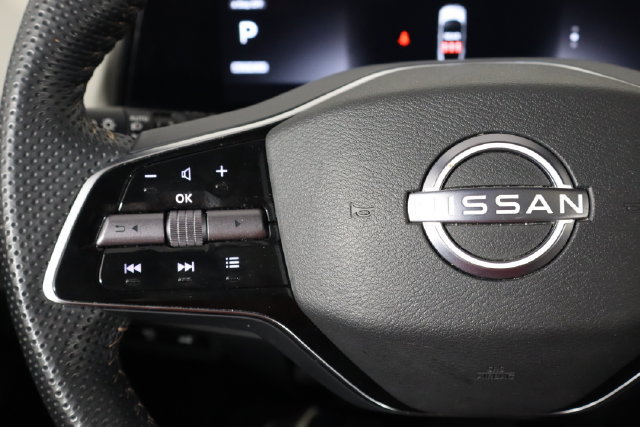Used 2023 Nissan Ariya AWD image 8