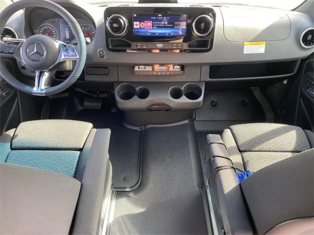 New 2025 Mercedes-Benz Sprinter 2500 image 7