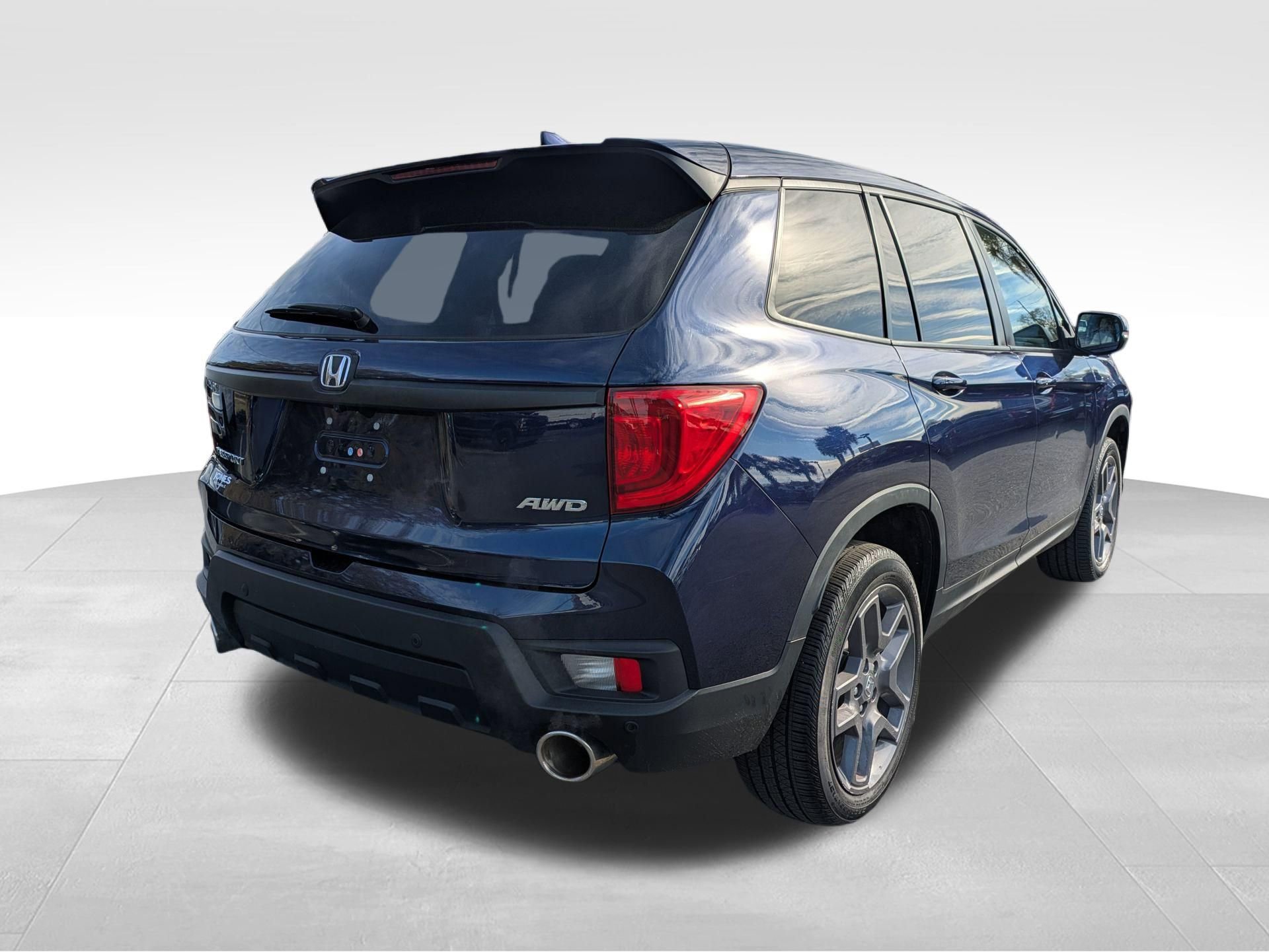 Used 2023 Honda Passport EX-L image 5