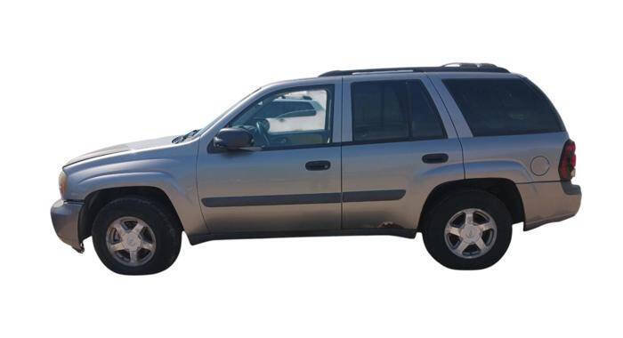 Used 2005 Chevrolet TrailBlazer LS w/ LS Preferred Equipment Group AWD/4WD image 2
