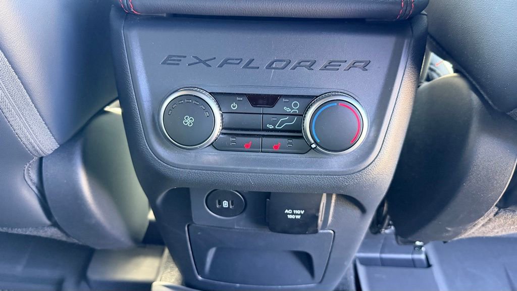 Used 2025 Ford Explorer ST-Line w/ Premium Package RWD image 13