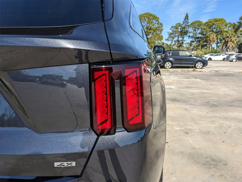 Certified 2025 Kia Sorento S w/ Panoramic Sunroof Package image 12