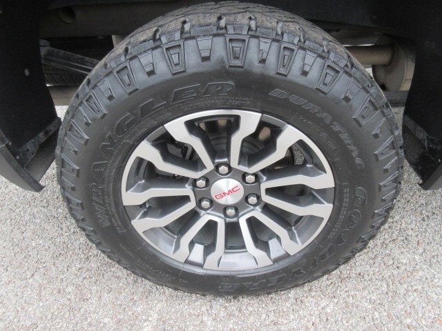 Used 2021 GMC Sierra 1500 AT4 w/ AT4 Value Package AWD/4WD image 10