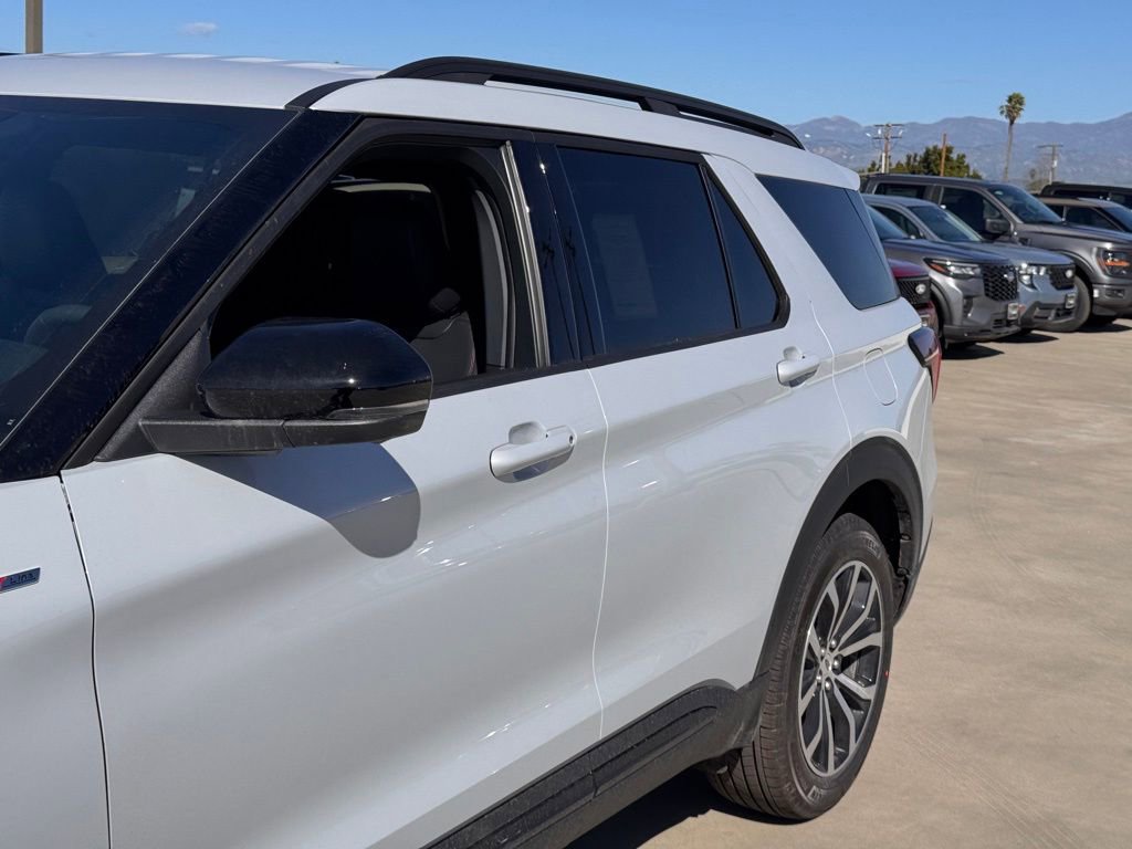 New 2026 Ford Explorer ST-Line image 9