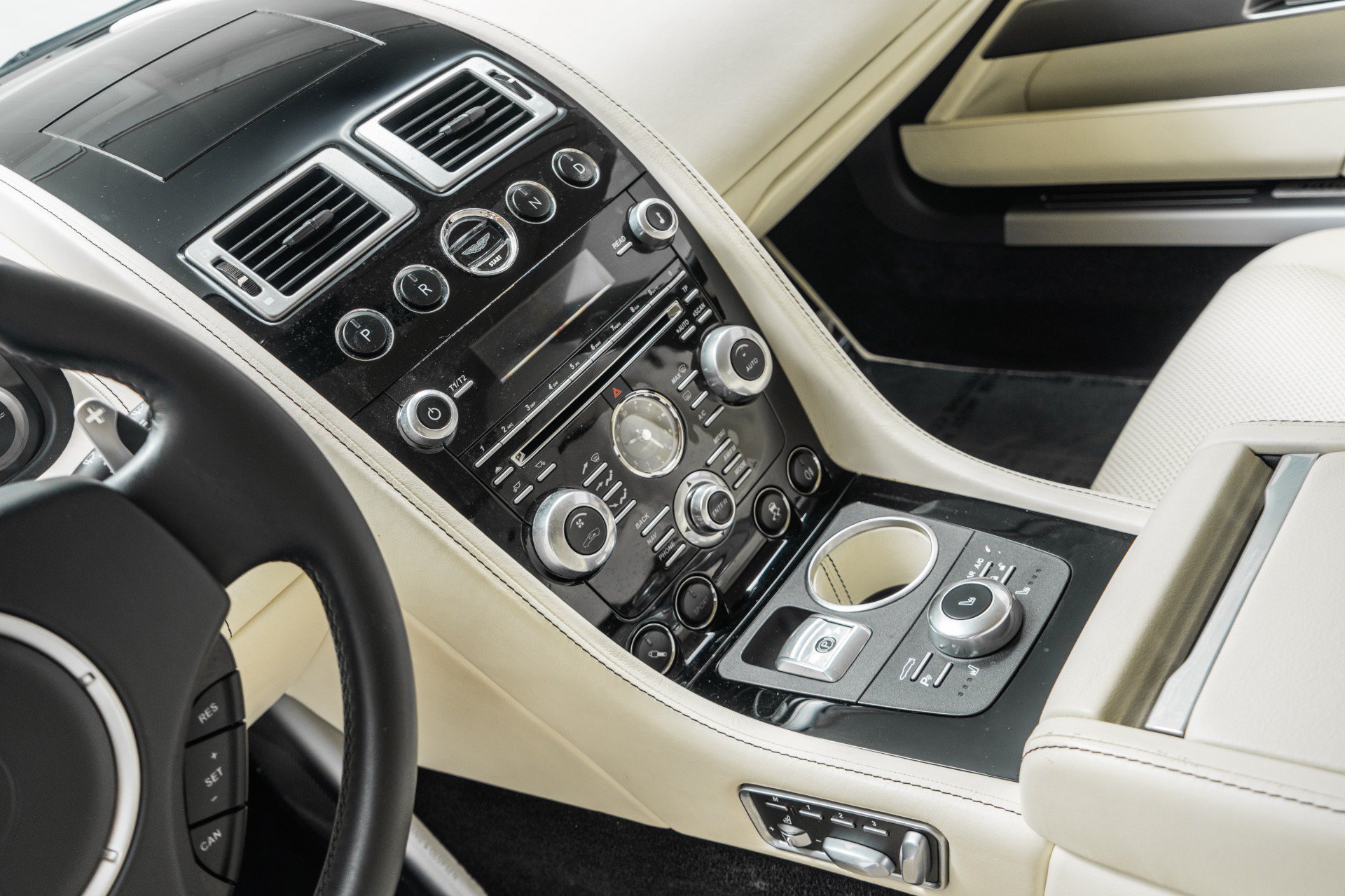 Used 2012 Aston Martin Rapide RWD image 29