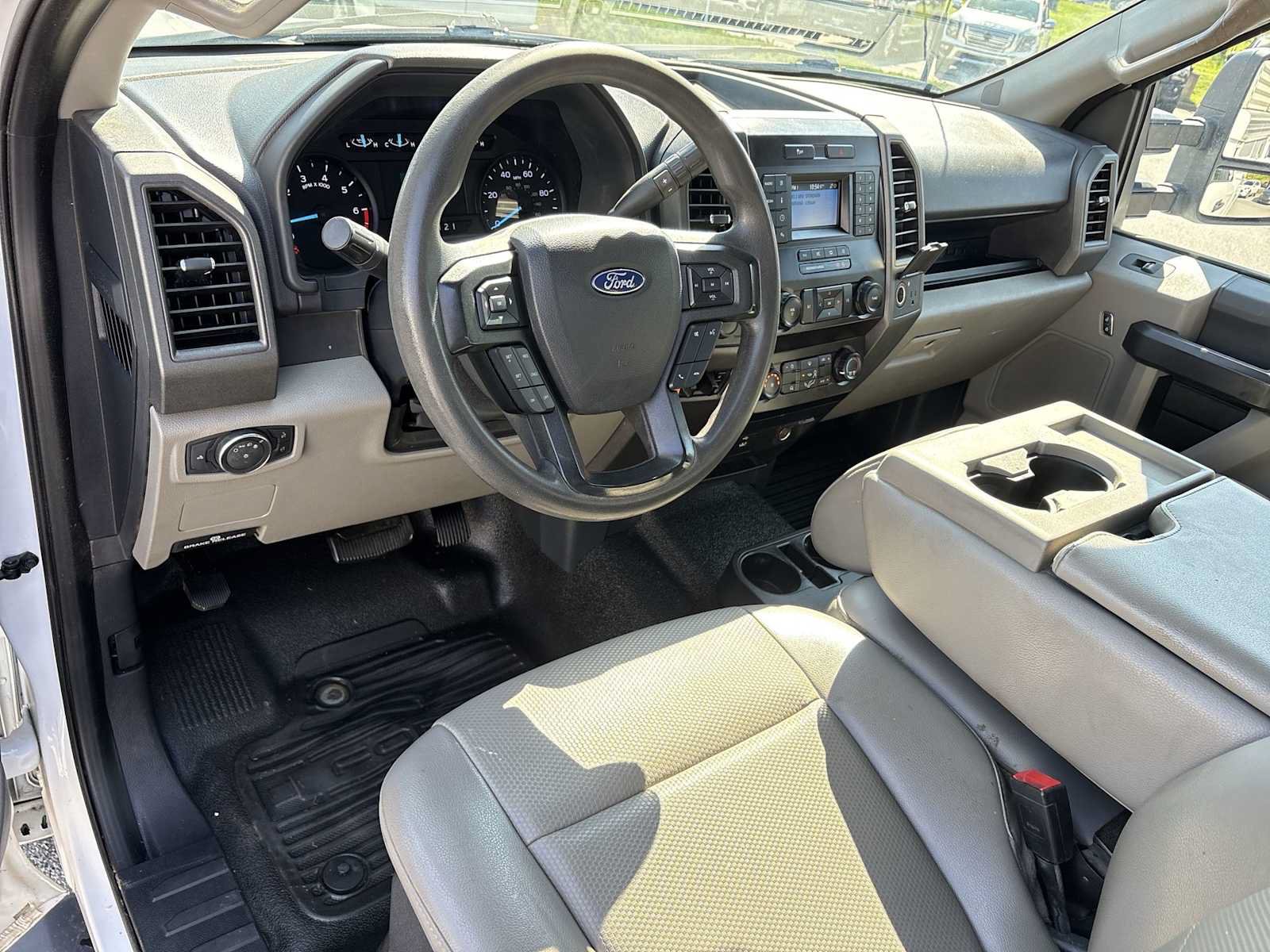 Used 2022 Ford F250 XL w/ Power Equipment Group AWD/4WD image 10
