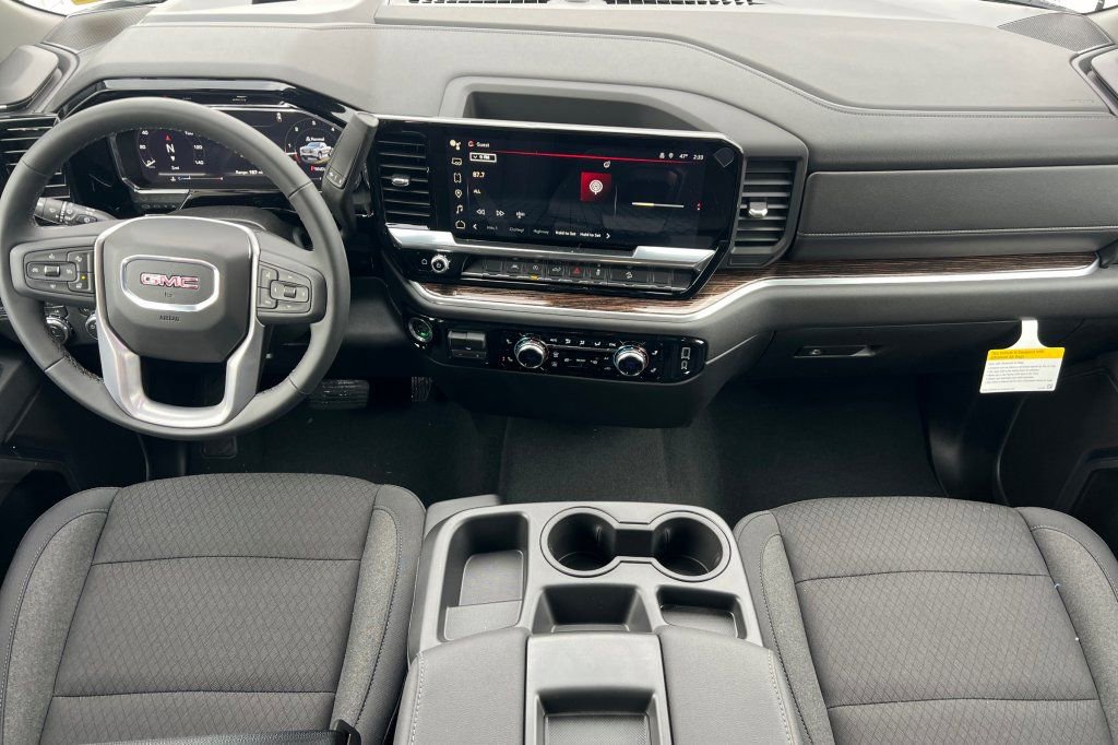 New 2026 GMC Sierra 1500 SLE w/ X31 Off-Road Package AWD/4WD image 10
