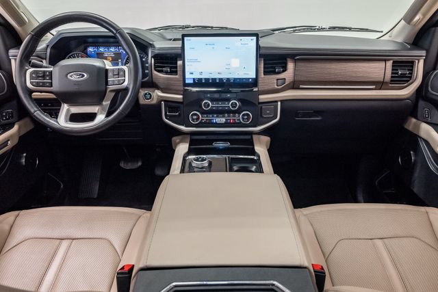Used 2024 Ford Expedition Limited AWD/4WD image 31