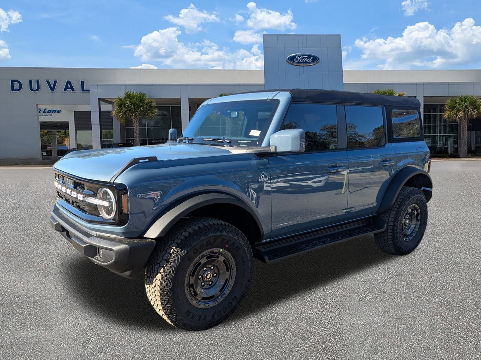 New 2025 Ford Bronco Outer Banks w/ Sasquatch Package AWD/4WD image 8