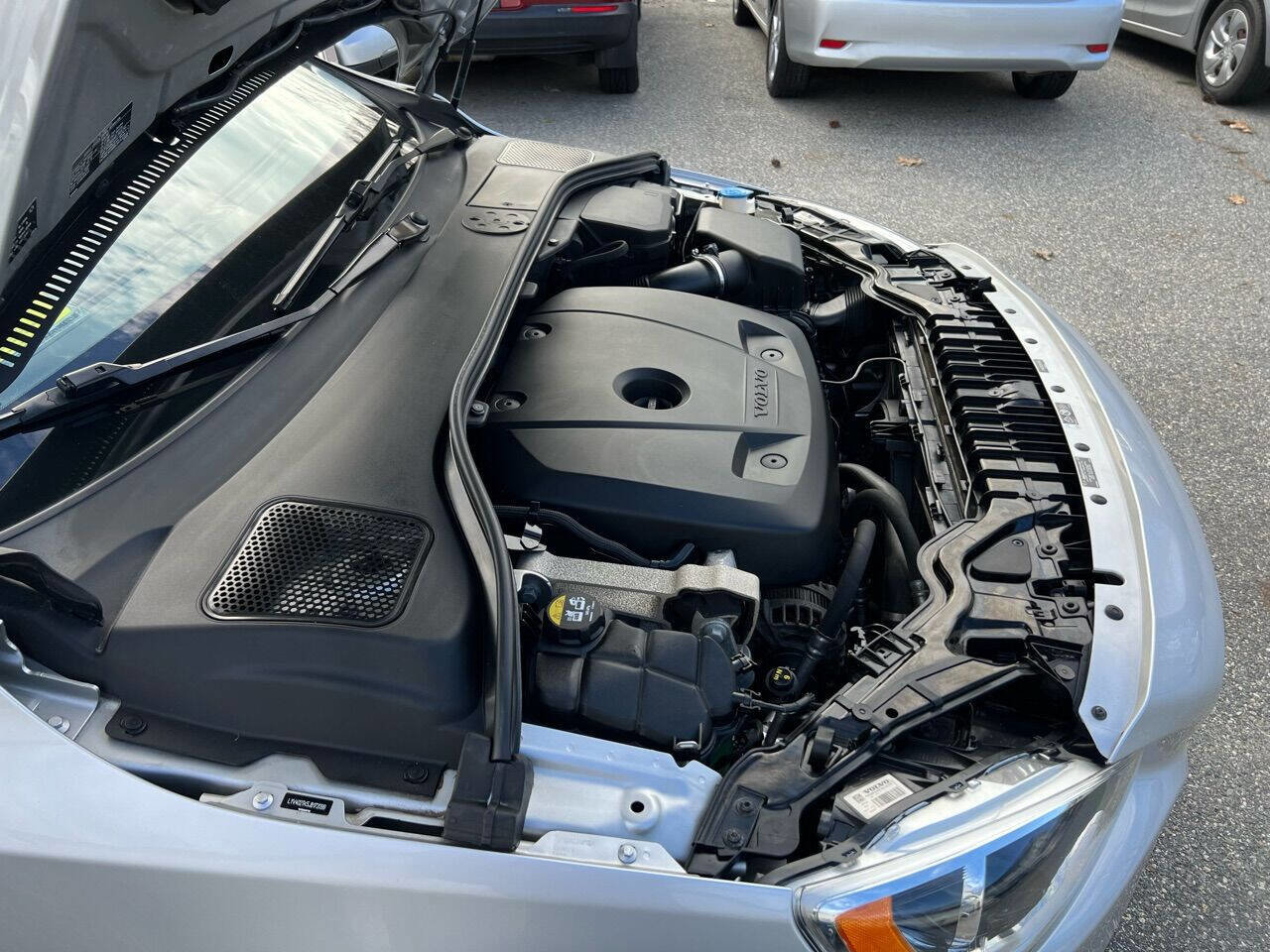 Used 2018 Volvo S60 T5 Inscription image 36